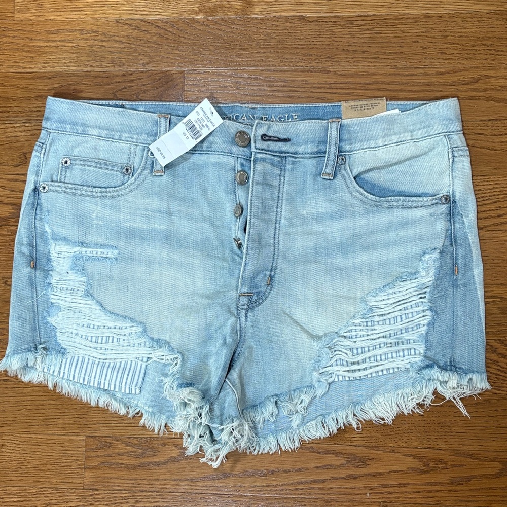 American Eagle | NWT “Vintage Hi-Rise Festival” Light Blue Jean Shorts Size 12